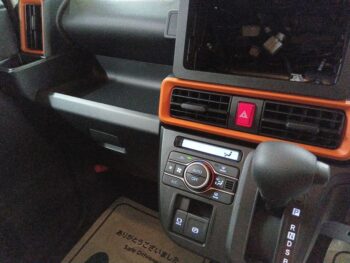 タント ファンクロス 未使用車 4WD