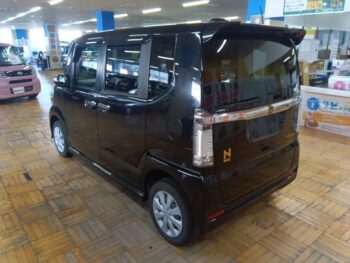 N-BOXカスタム Ｇ 4WD