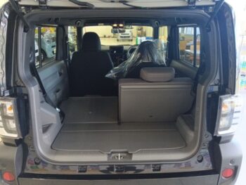 タフト Gターボ ダーククロムベンチャー 未使用車 4WD