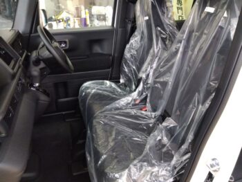 N-BOXカスタム 未使用車 4WD