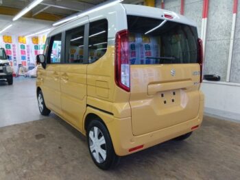 スペーシア ハイブリッドX 未使用車 4WD