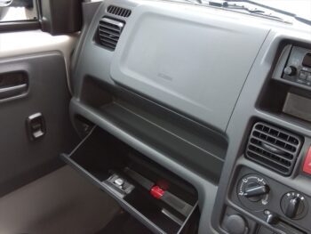 キャリイトラック ＫＣ エアコン・パワステ スズキセーフティサポート非装着車 未使用車 4WD