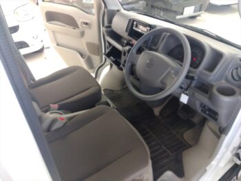 NV100クリッパーバン GX　4WD