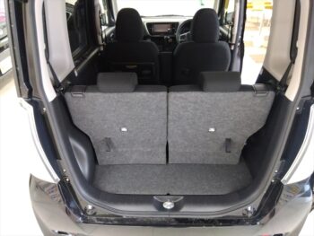 eKスペースカスタム T　ターボ　e-アシスト　4WD