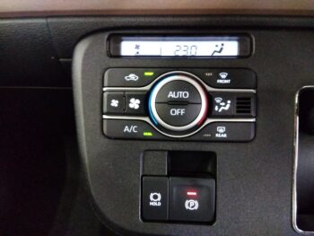 ムーヴキャンバス セオリー　G　4WD