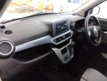 キャスト アクティバX　4WD