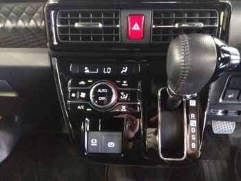 シフォンカスタム ＲＳ　スマートアシスト　ターボ　4WD