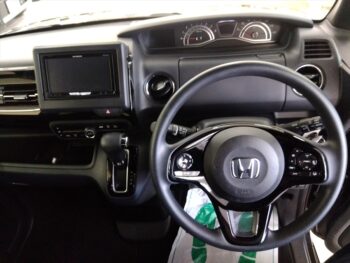 N-BOXカスタム L　後期型　4WD