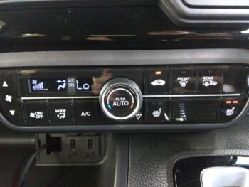 N-BOXカスタム L　後期型　4WD