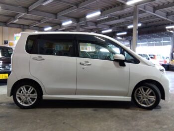 ステラカスタム ＲＳ ターボ 4WD