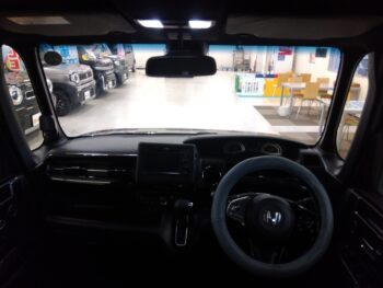 N-BOXカスタム L　後期型　4WD