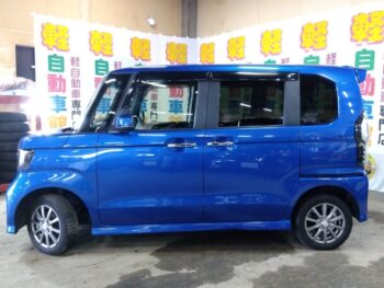 N-BOXカスタム Ｇ・ＥＸホンダセンシング 4WD