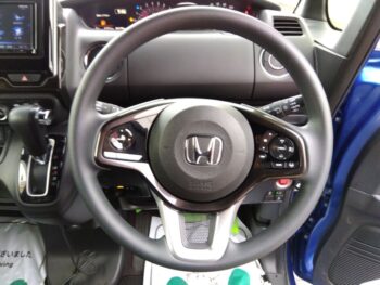 N-BOXカスタム Ｇ・ＥＸホンダセンシング 4WD