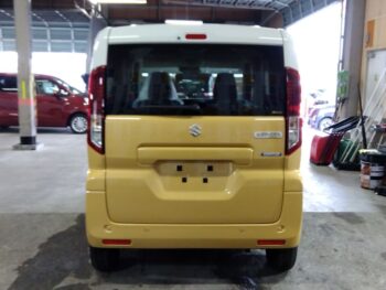 スペーシア ＨＹＢＲＩＤ　Ｘ　未使用車　4WD