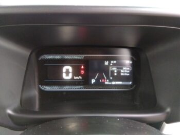 スペーシア ＨＹＢＲＩＤ　Ｘ　未使用車　4WD