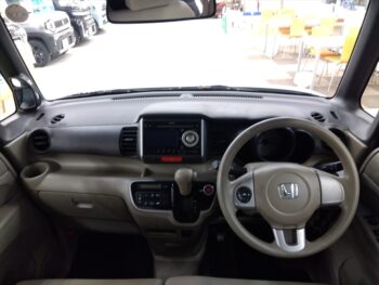 N-BOX+ Ｇ・Ｌパッケージ 4WD