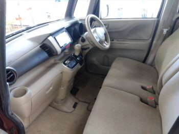 N-BOX Ｇ・Ｌパッケージ　4WD