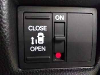 N-BOXカスタム G・Lホンダセンシング　4WD