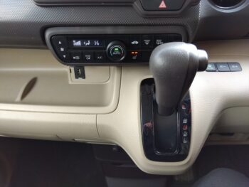 N-BOX Ｇ・ホンダセンシング 純正ナビ 4WD