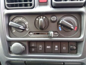 スーパーキャリイトラック Ｘ　ＬＥＤヘッドランプ装着車　幌キット積込有 4WD