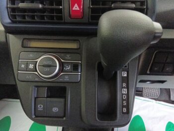 タント X 未使用車 4WD