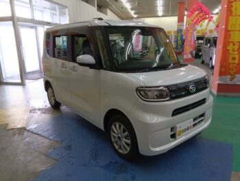 タント X　福祉車両　ウェルカムターンシート車いす収納装置　4WD