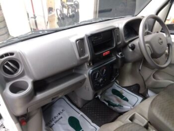 NV100クリッパーバン DX 4WD