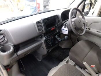 クリッパーバン DX エマージェンシーブレーキ 4WD