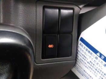 クリッパーバン DX エマージェンシーブレーキ 4WD
