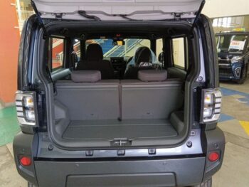タフト X IDLEレス 未使用車 4WD