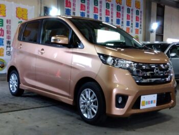 デイズ ハイウェイスター X Vセレクション+SafetyII   4WD