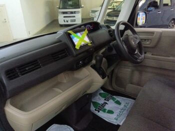 N-BOX Gホンダセンシング　4WD