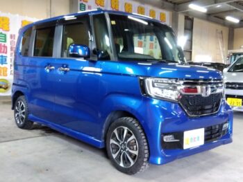 N-BOXカスタム Ｇ・Ｌホンダセンシング 4WD