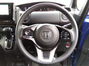 N-BOXカスタム Ｇ・Ｌホンダセンシング 4WD