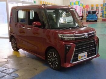 タントカスタム ＲＳ　ターボ　純正パノラマモニター10インチナビ　4ＷＤ