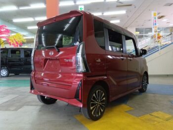 タントカスタム ＲＳ　ターボ　純正パノラマモニター10インチナビ　4ＷＤ