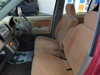 モコ E　FOUR　4WD