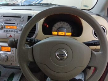 モコ E　FOUR　4WD