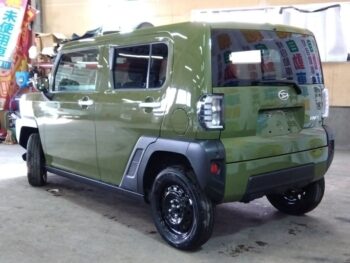 タフト Ｘ 未使用車 4WD