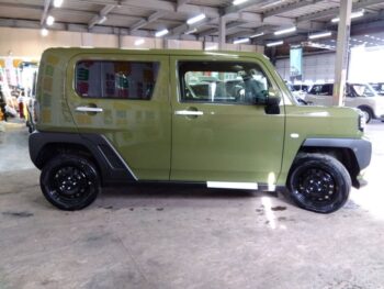 タフト Ｘ 未使用車 4WD