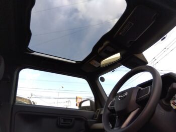 タフト Ｘ 未使用車 4WD
