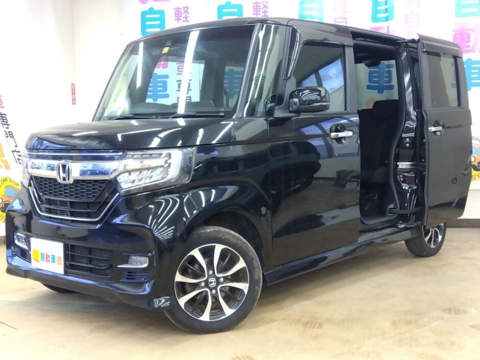 N-BOXカスタム G・Lホンダセンシング 4WD