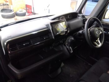 N-BOXカスタム G・Lホンダセンシング 4WD