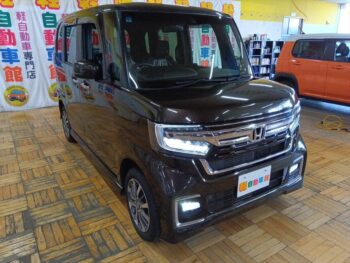 N-BOXカスタム Ｌ 4WD