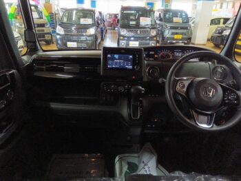 N-BOXカスタム Ｌ 4WD