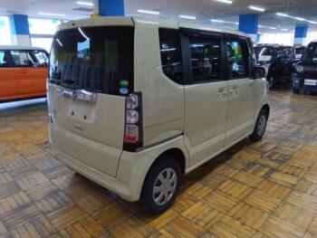 N-BOX Ｇ・Ｌパッケージ 4WD