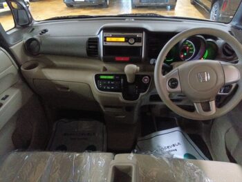 N-BOX Ｇ・Ｌパッケージ 4WD