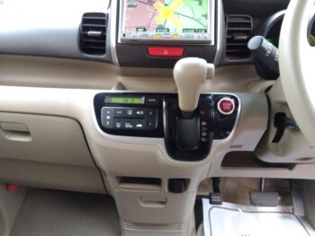 N-BOX+ Ｇ・Ｌパッケージ 4WD