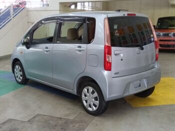 ムーヴ X　4WD