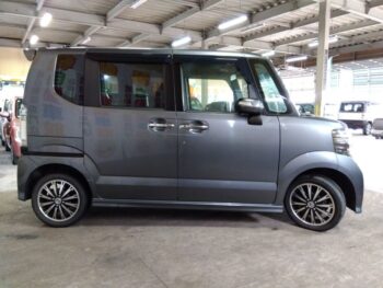 N-BOXカスタム Ｇ・ターボパッケージ 4WD